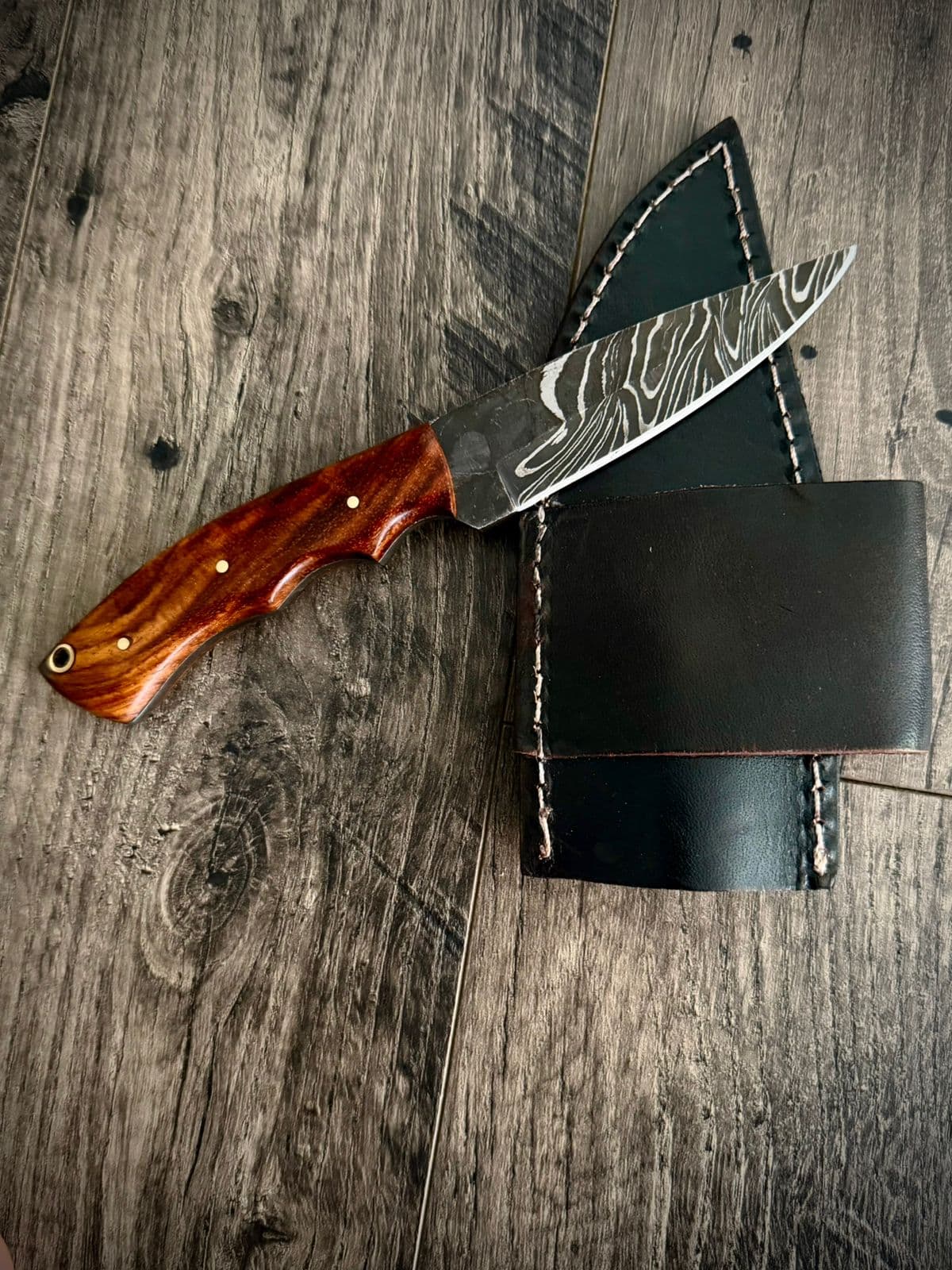 Earthwood Damascus Skinner