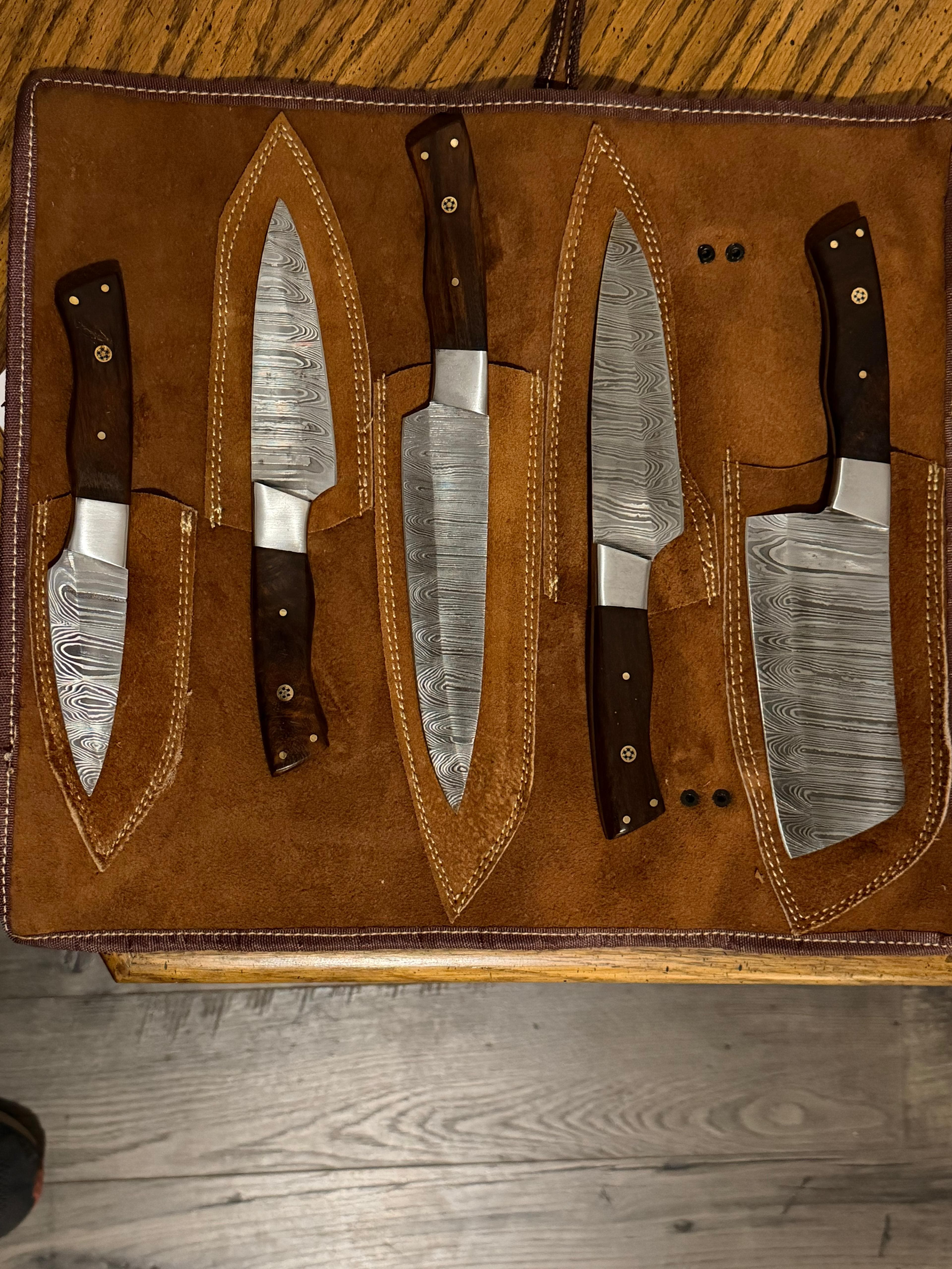 Heritage Damascus Utility Knife – Walnut Handle with Silver Bolster